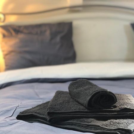 Caleva'S Bnb Pforzheim Bagian luar foto