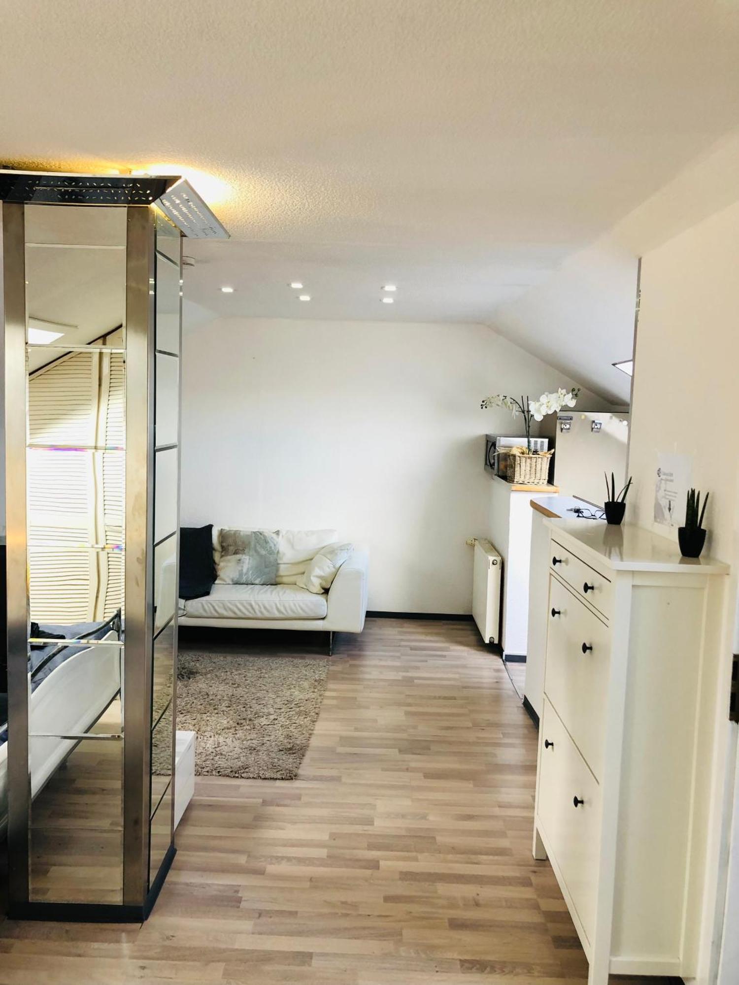 Caleva'S Bnb Pforzheim Bagian luar foto