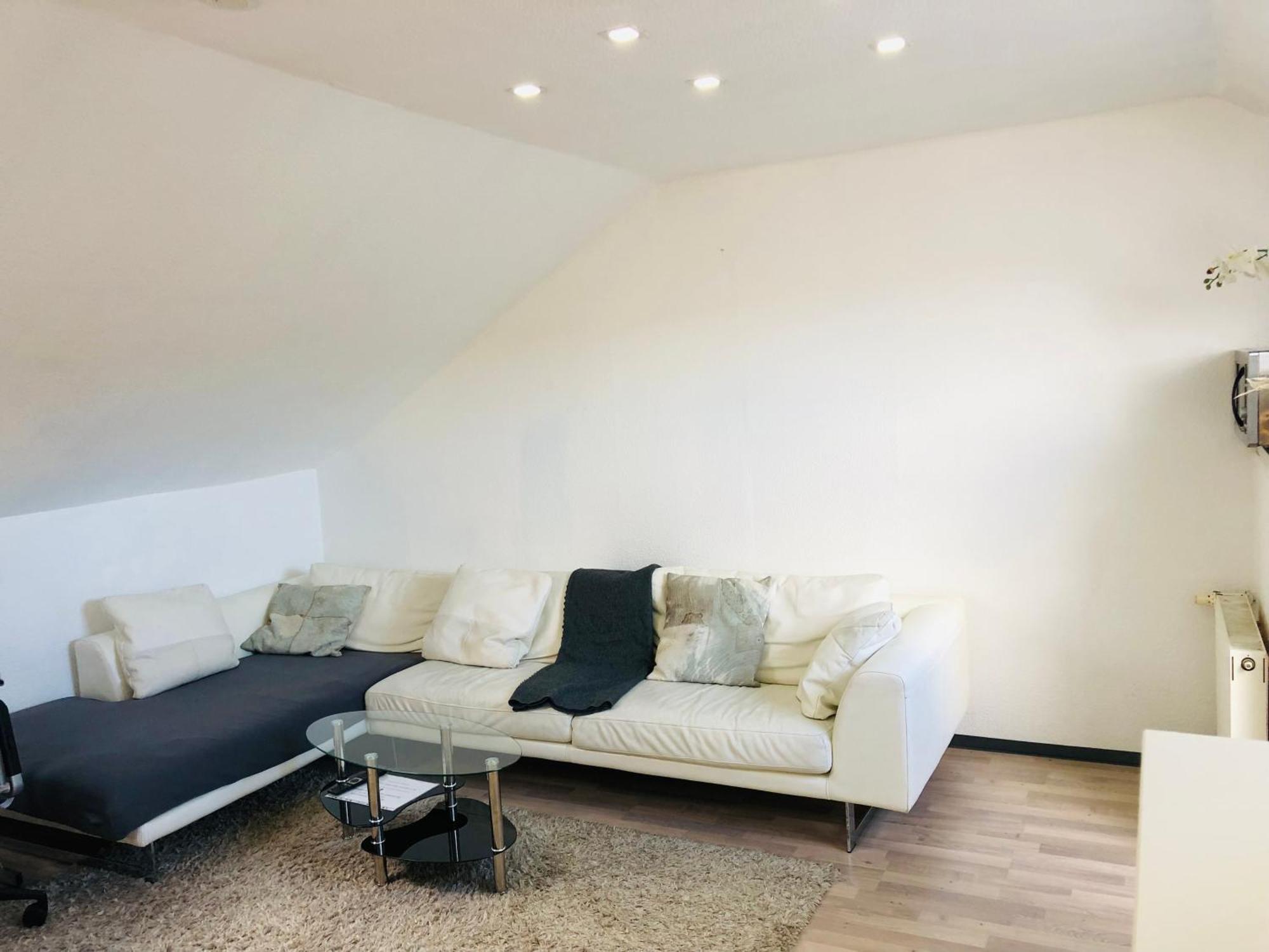 Caleva'S Bnb Pforzheim Bagian luar foto